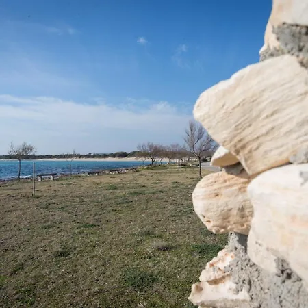 Lana 1 Fronte Mare A Punta Grossa Di Holiday home